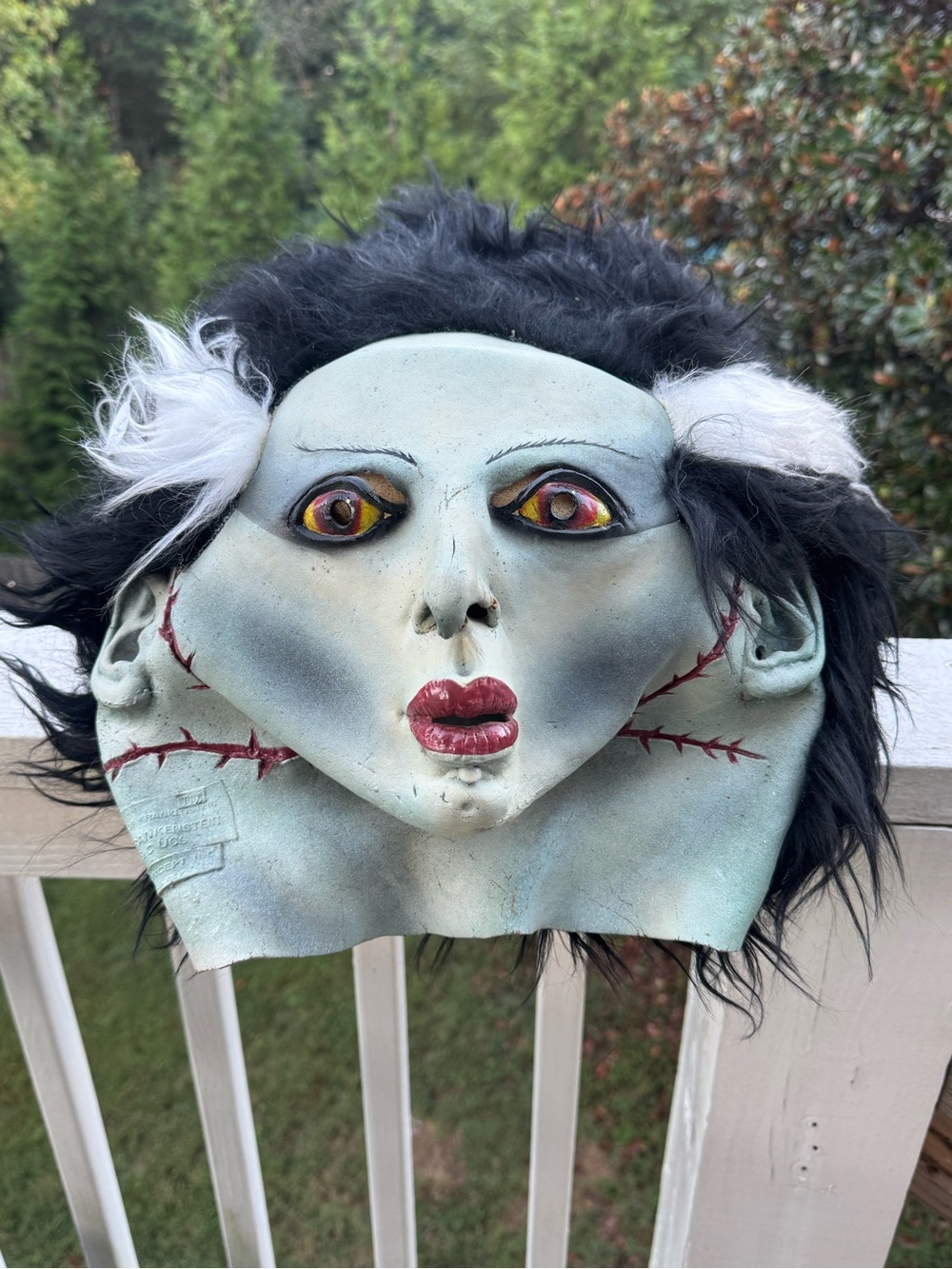 Illusive Concepts Vintage 90’s Bride of Frankenstein Mask